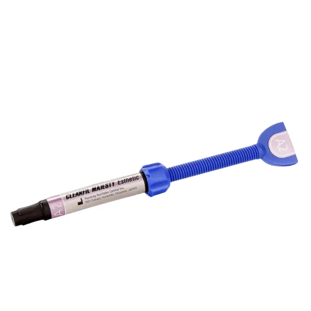 Kuraray Clearfil Majesty Esthetic Anterior Kompozit Refil photo